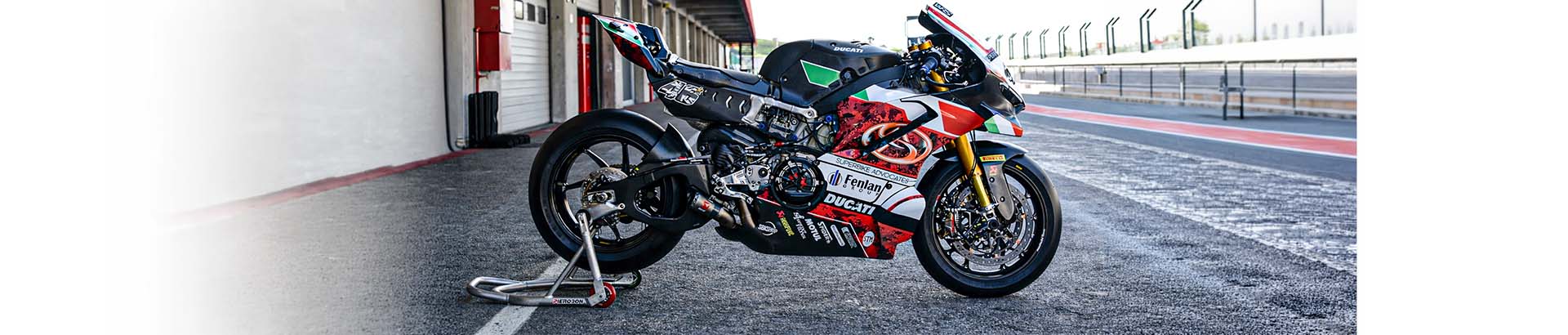 SUPERBIKES ADVOCATES REVEAL LIVERY AHEAD OF WORLDSBK DEBUT - JUST BIKES